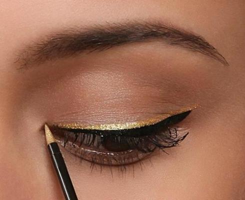 gold eyeliner