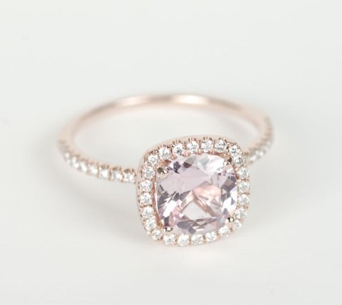 Light peachy pink saphire