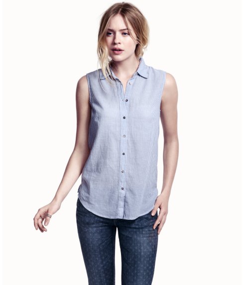 sleeveless shirt